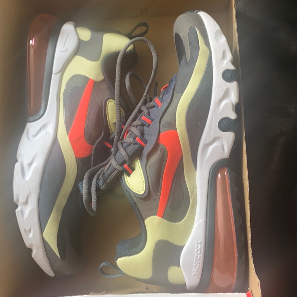 Nike Air Max 270 React (GS)